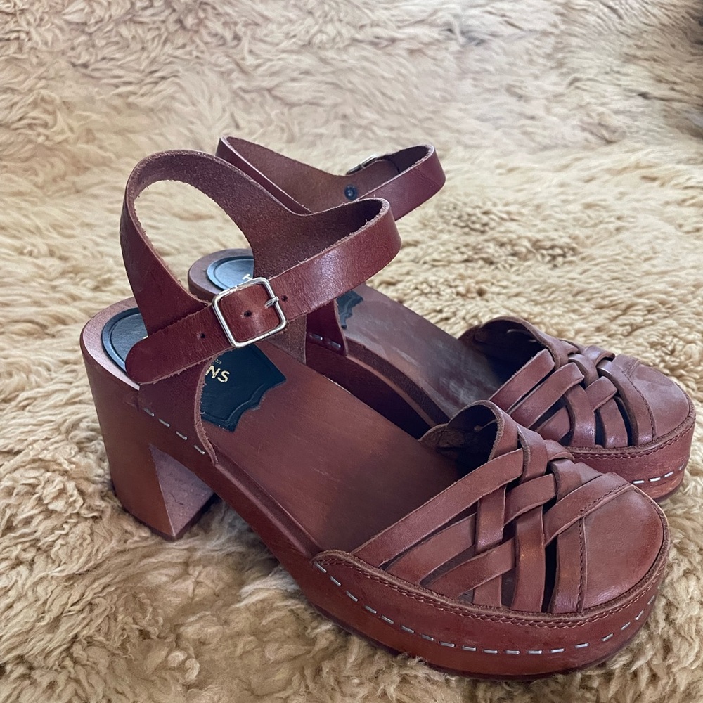 Swedish Hasbeens heeled clogs